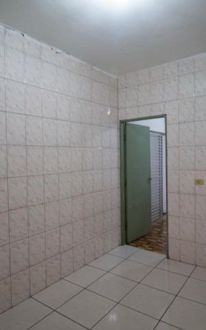 Casa à venda com 121m², 3 quartos e 2 vagas Casa à venda com 121m², 3 quartos e 2 vagasCozinha