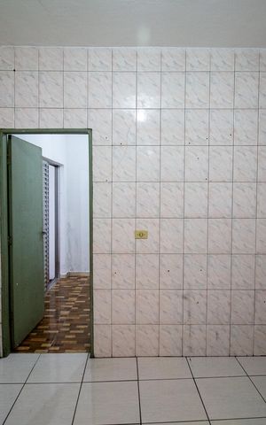 Casa à venda com 121m², 3 quartos e 2 vagas Casa à venda com 121m², 3 quartos e 2 vagasCozinha