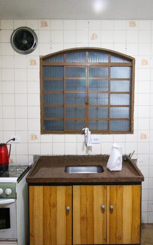 Casa à venda com 121m², 3 quartos e 2 vagas Casa à venda com 121m², 3 quartos e 2 vagasCozinha