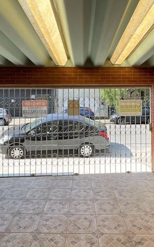 Casa à venda com 90m², 3 quartos e 2 vagas Casa à venda com 90m², 3 quartos e 2 vagasVista da Sala
