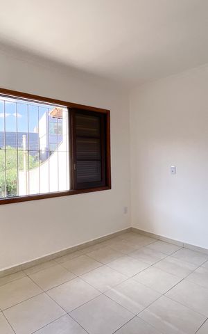 Casa à venda com 90m², 3 quartos e 2 vagas Casa à venda com 90m², 3 quartos e 2 vagasQuarto 1