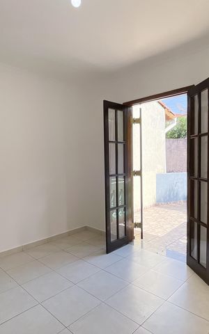 Casa à venda com 90m², 3 quartos e 2 vagas Casa à venda com 90m², 3 quartos e 2 vagasQuarto 2