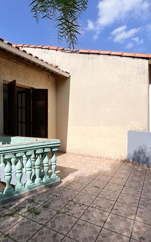 Casa à venda com 90m², 3 quartos e 2 vagas Casa à venda com 90m², 3 quartos e 2 vagasVaranda do Quarto 2