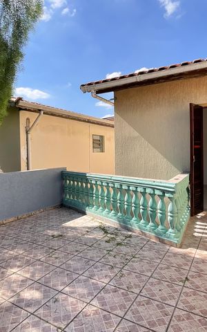 Casa à venda com 90m², 3 quartos e 2 vagas Casa à venda com 90m², 3 quartos e 2 vagasVaranda do Quarto 2