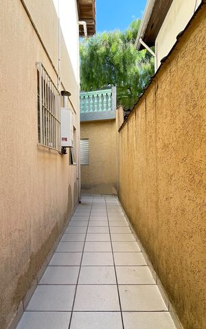 Casa à venda com 90m², 3 quartos e 2 vagas Casa à venda com 90m², 3 quartos e 2 vagasQuintal