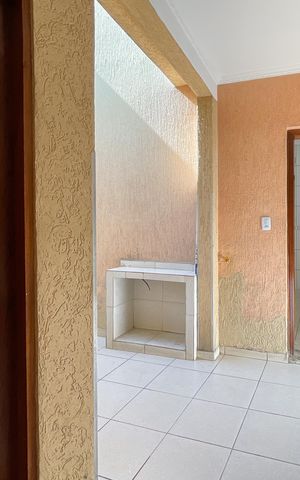 Casa à venda com 90m², 3 quartos e 2 vagas Casa à venda com 90m², 3 quartos e 2 vagasÁrea de Serviço