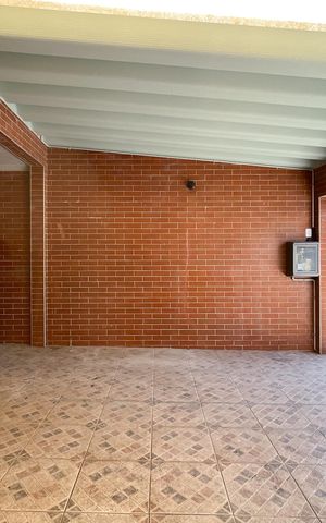 Casa à venda com 90m², 3 quartos e 2 vagas Casa à venda com 90m², 3 quartos e 2 vagasGaragem