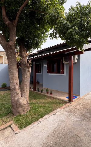 Casa à venda com 75m², 3 quartos e 3 vagas Casa à venda com 75m², 3 quartos e 3 vagasÁrea Externa