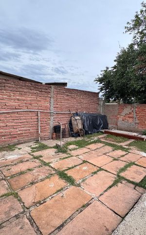 Casa à venda com 75m², 3 quartos e 3 vagas Casa à venda com 75m², 3 quartos e 3 vagasÁrea Externa