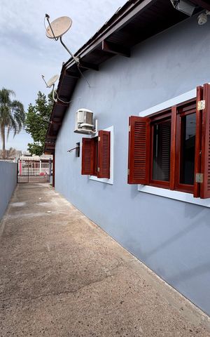 Casa à venda com 75m², 3 quartos e 3 vagas Casa à venda com 75m², 3 quartos e 3 vagasÁrea Externa