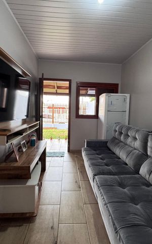 Casa à venda com 75m², 3 quartos e 3 vagas Casa à venda com 75m², 3 quartos e 3 vagasSala