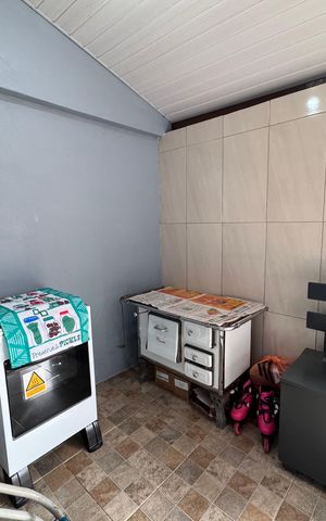 Casa à venda com 75m², 3 quartos e 3 vagas Casa à venda com 75m², 3 quartos e 3 vagasÁrea de Serviço