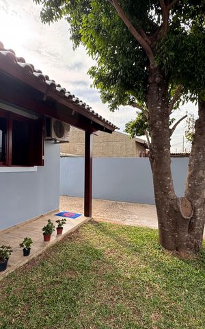 Casa à venda com 75m², 3 quartos e 3 vagas Casa à venda com 75m², 3 quartos e 3 vagasÁrea Externa