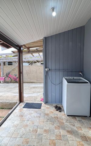 Casa à venda com 75m², 3 quartos e 3 vagas Casa à venda com 75m², 3 quartos e 3 vagasÁrea de Serviço