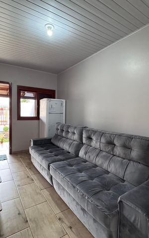 Casa à venda com 75m², 3 quartos e 3 vagas Casa à venda com 75m², 3 quartos e 3 vagasSala