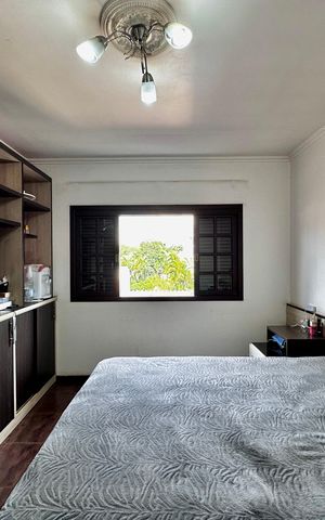 Casa à venda com 190m², 2 quartos e 1 vagaSuíte