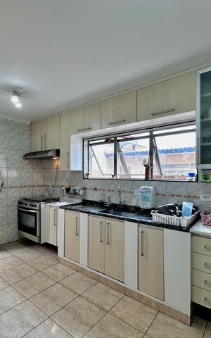 Casa à venda com 190m², 2 quartos e 1 vagaCozinha