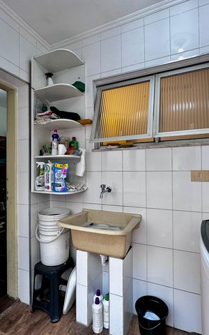Casa à venda com 190m², 2 quartos e 1 vagaÁrea de Serviço