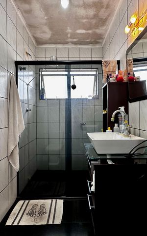 Casa à venda com 190m², 2 quartos e 1 vagaBanheiro Suíte