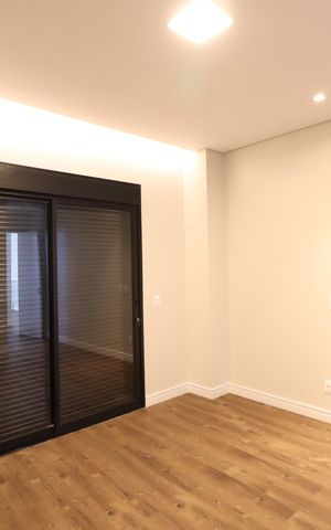 Casa de condomínio para alugar com 370m², 6 quartos e 4 vagasSuíte 3