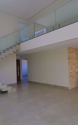 Casa de condomínio para alugar com 370m², 6 quartos e 4 vagasSala