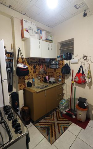 Casa de condomínio à venda com 45m², 2 quartos e sem vaga Casa de condomínio à venda com 45m², 2 quartos e sem vagaCozinha