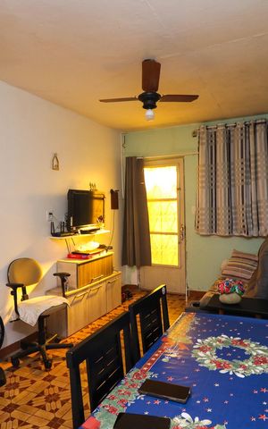 Casa de condomínio à venda com 45m², 2 quartos e sem vaga Casa de condomínio à venda com 45m², 2 quartos e sem vagaSala