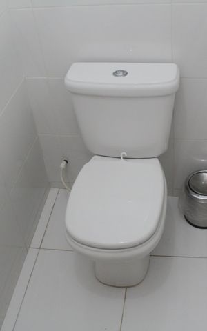 Casa à venda com 200m², 3 quartos e 2 vagasBanheiro de Serviço