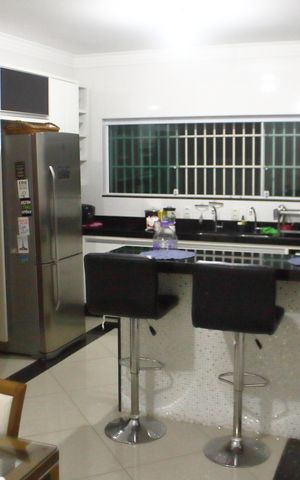 Casa à venda com 200m², 3 quartos e 2 vagasCozinha