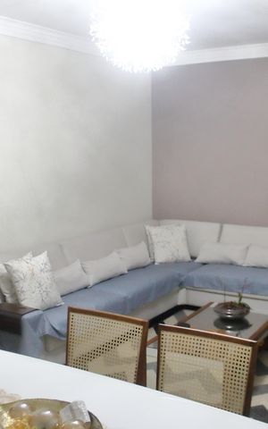 Casa à venda com 200m², 3 quartos e 2 vagasSala