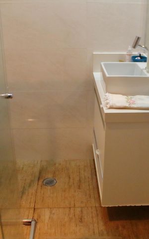 Casa à venda com 200m², 3 quartos e 2 vagasBanheiro/Suíte 2