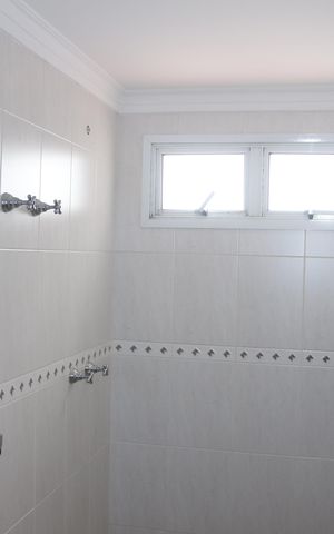 Apartamento à venda com 168m², 3 quartos e 5 vagasBanheiro da Suíte 1