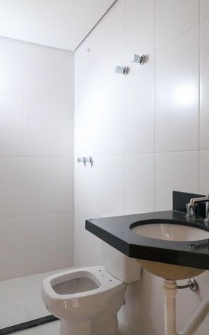 Apartamento à venda com 84m², 3 quartos e 2 vagas Apartamento à venda com 84m², 3 quartos e 2 vagasBanheiro Social