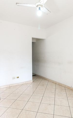 Casa à venda com 94m², 2 quartos e 1 vaga Casa à venda com 94m², 2 quartos e 1 vagaSala