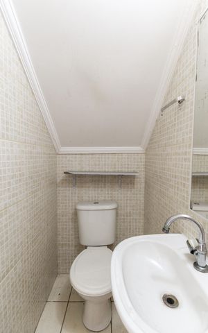 Casa à venda com 94m², 2 quartos e 1 vaga Casa à venda com 94m², 2 quartos e 1 vagaLavabo