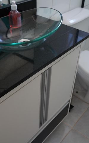 Apartamento à venda com 81m², 3 quartos e 2 vagasBanheiro
