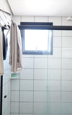Apartamento à venda com 81m², 3 quartos e 2 vagasBanheiro da Suíte