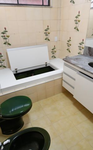 Casa à venda com 152m², 3 quartos e 3 vagasBanheiro 1