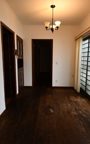 Casa à venda com 152m², 3 quartos e 3 vagasSala