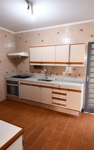 Casa à venda com 152m², 3 quartos e 3 vagasCozinha