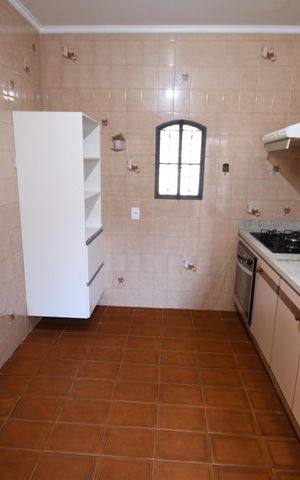 Casa à venda com 152m², 3 quartos e 3 vagasCozinha