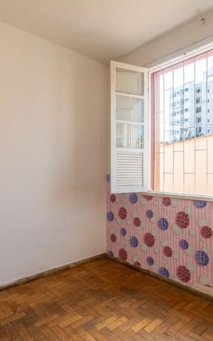 Casa à venda com 340m², 6 quartos e 1 vaga Casa à venda com 340m², 6 quartos e 1 vagaQuarto 2