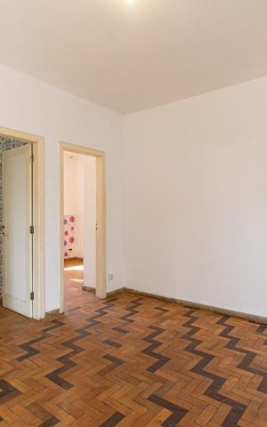 Casa à venda com 340m², 6 quartos e 1 vaga Casa à venda com 340m², 6 quartos e 1 vagaSala 1