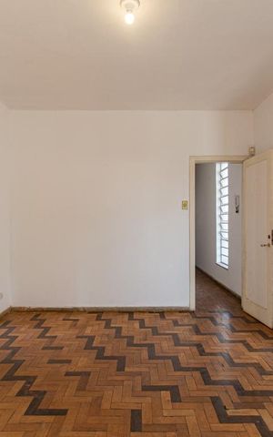 Casa à venda com 340m², 6 quartos e 1 vaga Casa à venda com 340m², 6 quartos e 1 vagaSala 1