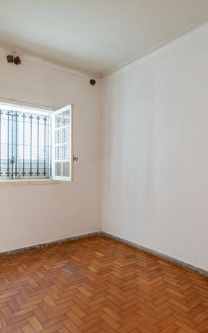 Casa à venda com 340m², 6 quartos e 1 vaga Casa à venda com 340m², 6 quartos e 1 vagaQuarto 5