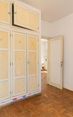 Casa à venda com 340m², 6 quartos e 1 vaga Casa à venda com 340m², 6 quartos e 1 vagaQuarto 2