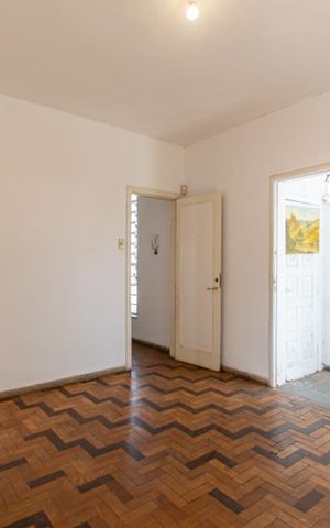 Casa à venda com 340m², 6 quartos e 1 vaga Casa à venda com 340m², 6 quartos e 1 vagaSala 1