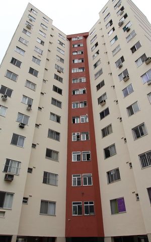 Apartamento para alugar com 60m², 2 quartos e 1 vagaFachada