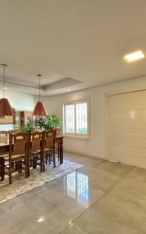 Casa à venda com 253m², 3 quartos e 2 vagasSala de Jantar