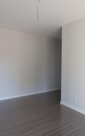 Casa à venda com 132m², 3 quartos e 3 vagasSuite